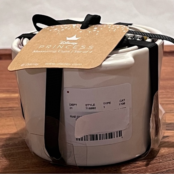 Rae Dunn Disney Princess Set of 4 Ceramic Measuring Cups - Picture 7 of 17